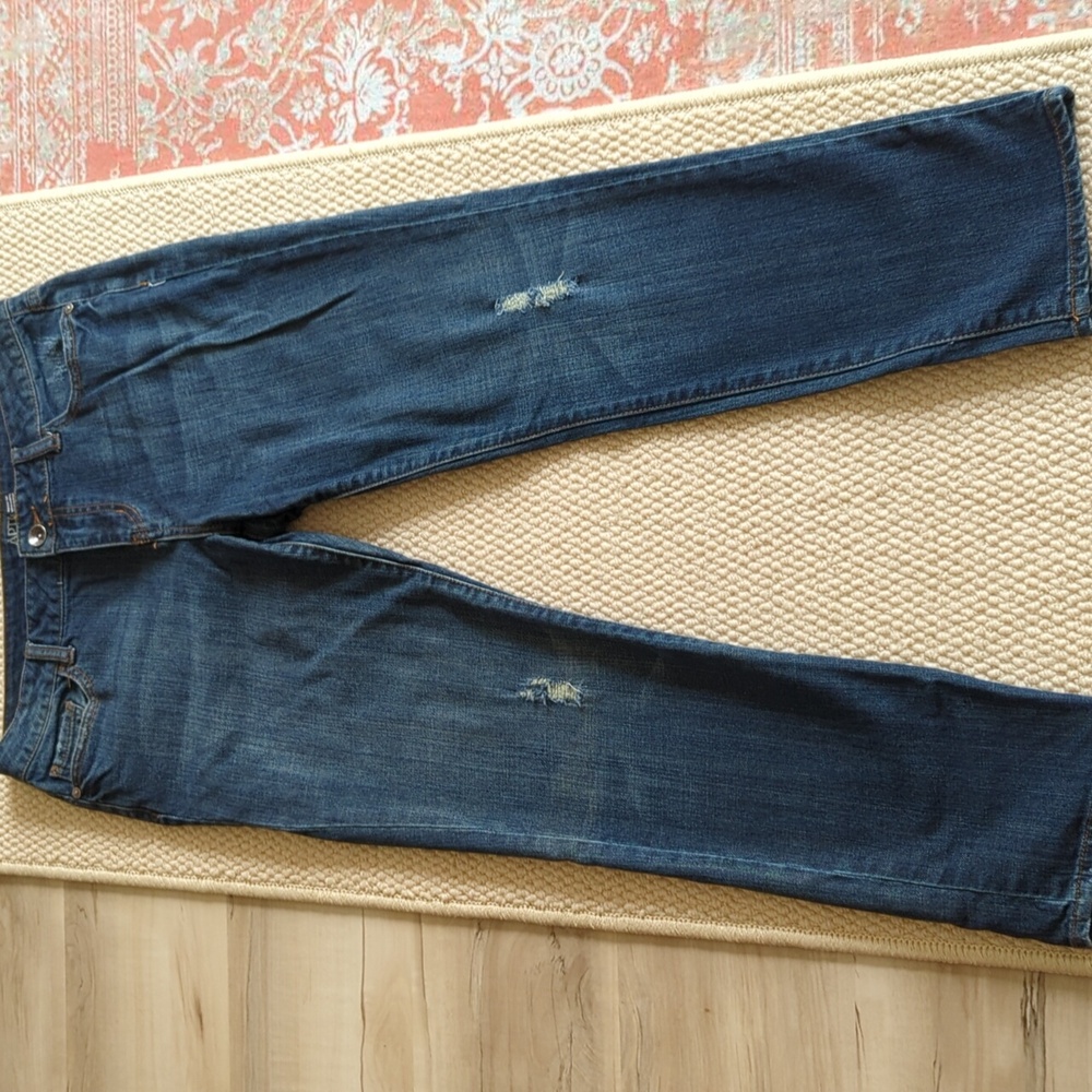 Apt.9 distressed jeans